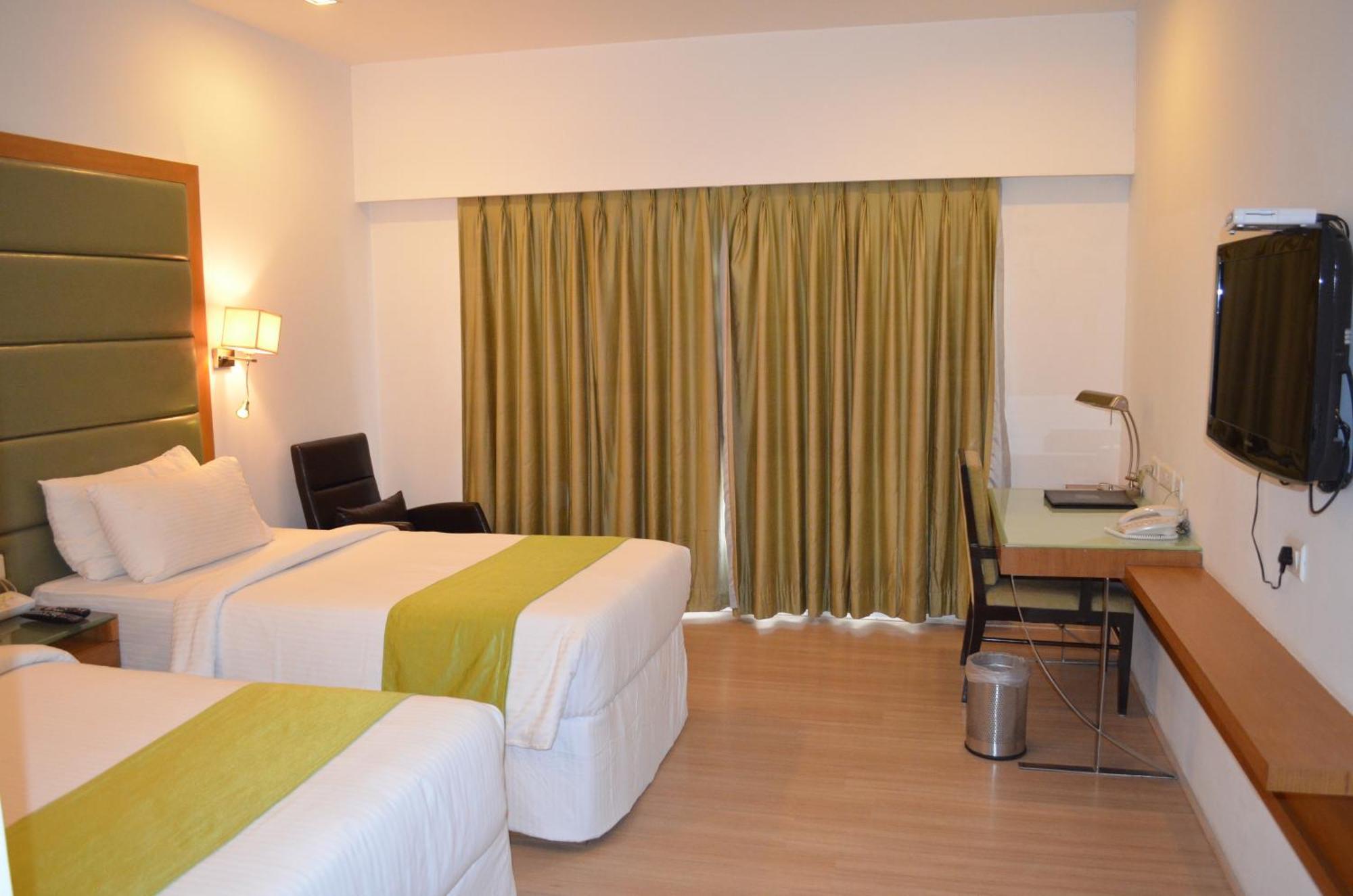 Peerless Hotel Hyderabad Eksteriør bilde