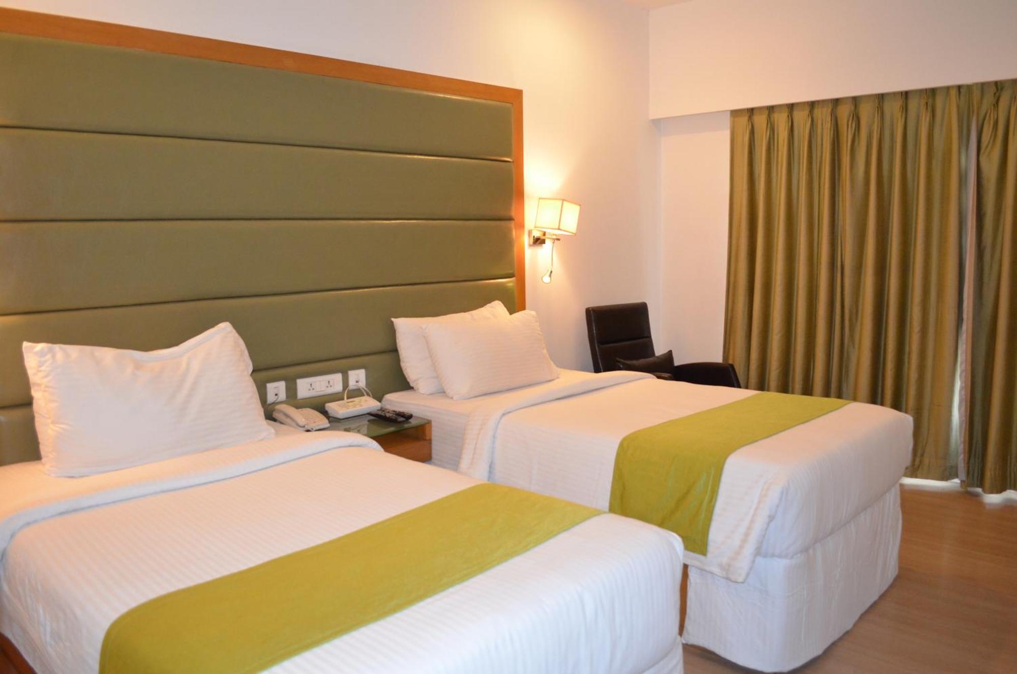 Peerless Hotel Hyderabad Eksteriør bilde