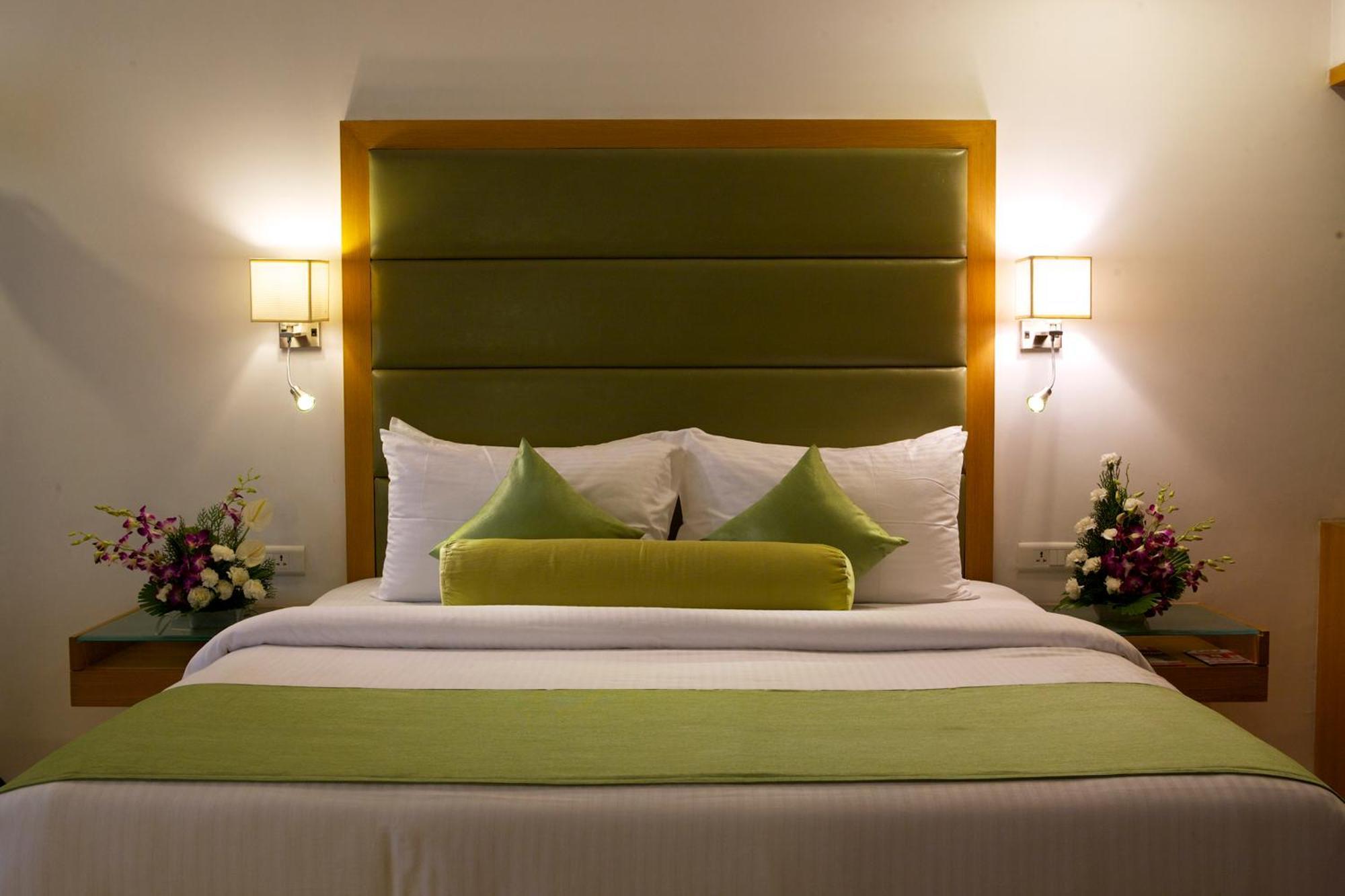 Peerless Hotel Hyderabad Eksteriør bilde
