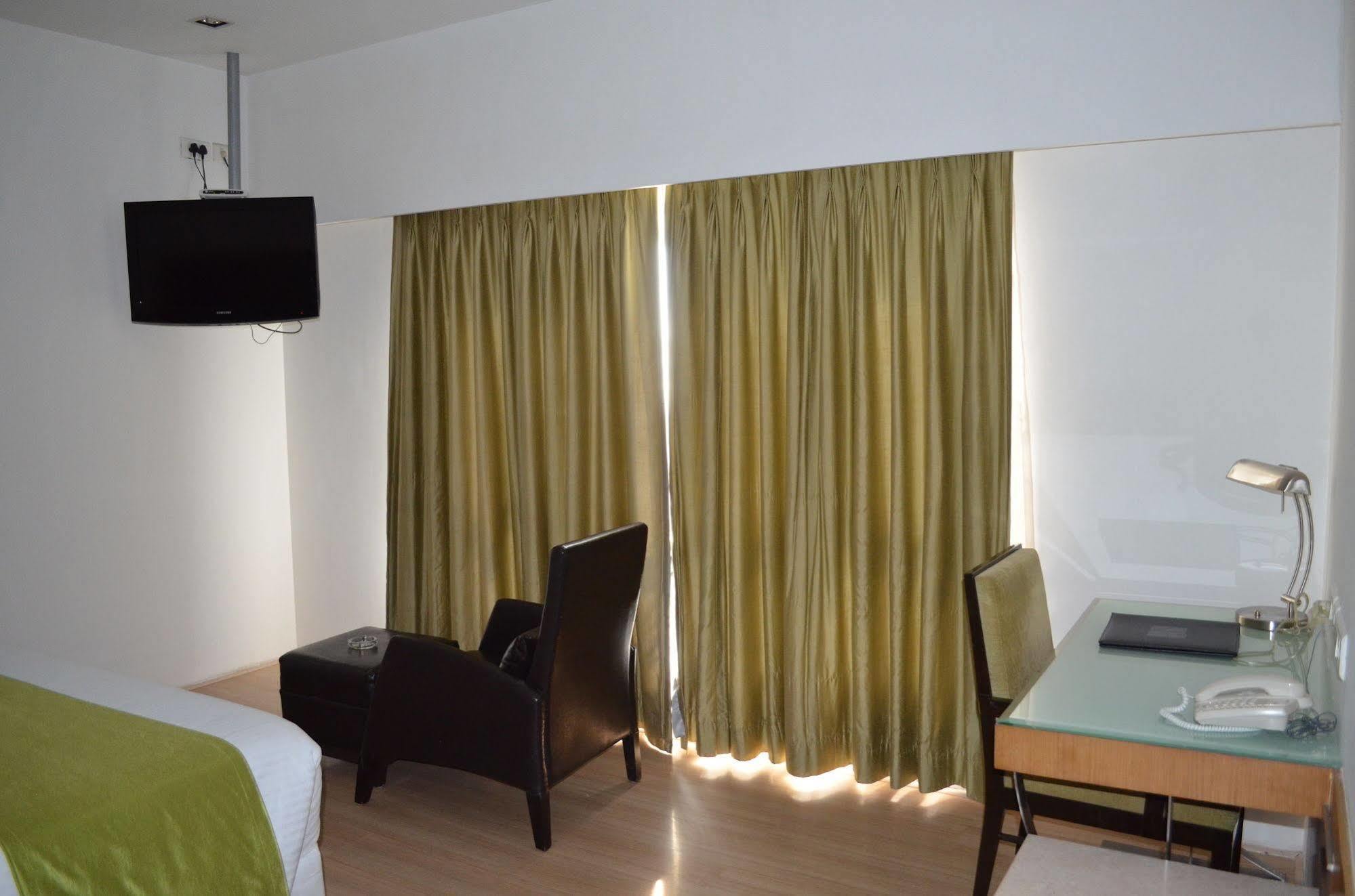 Peerless Hotel Hyderabad Eksteriør bilde