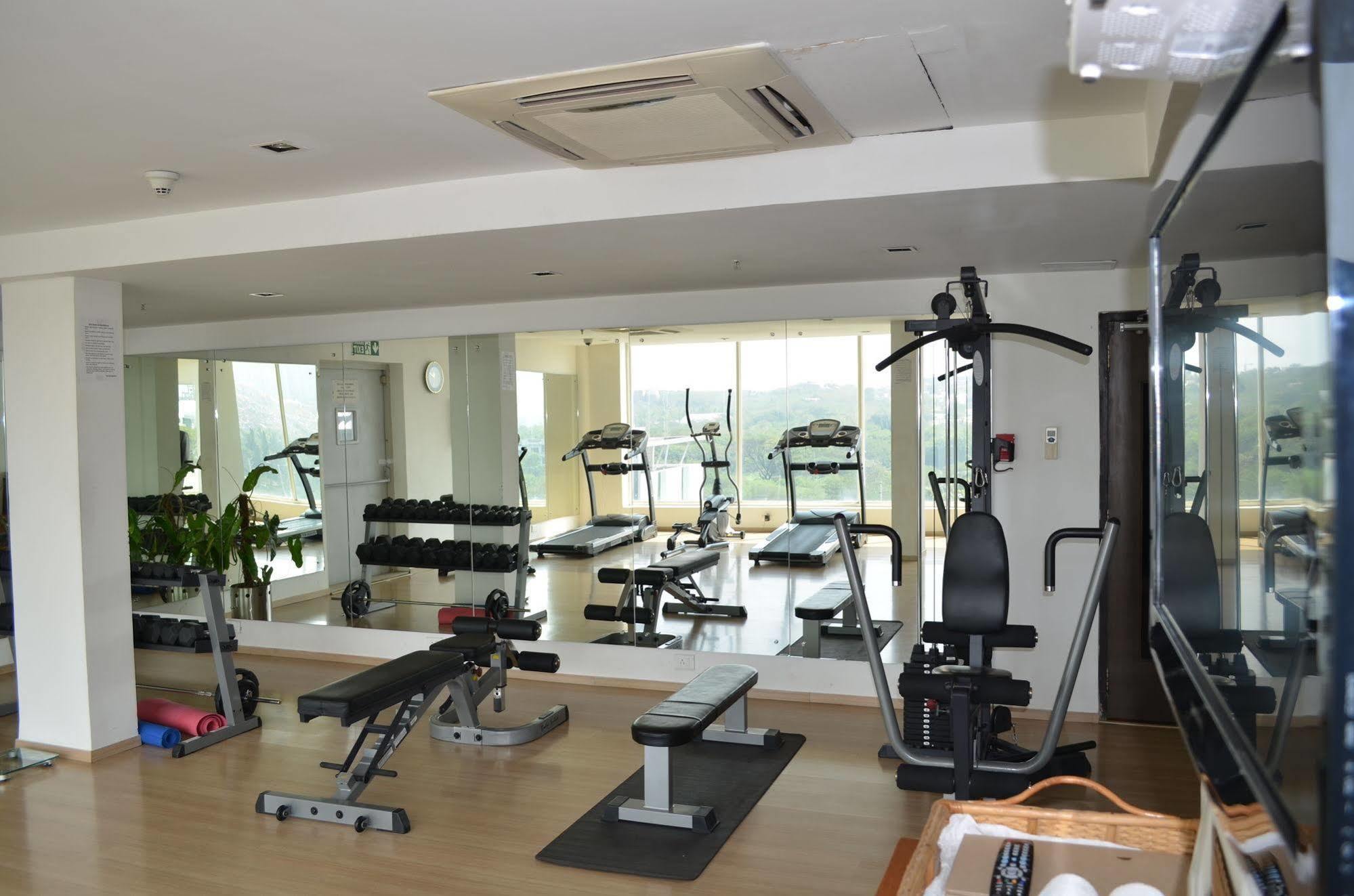 Peerless Hotel Hyderabad Eksteriør bilde